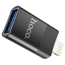 محول Hoco UA17 من منفذ Lightning ذكر إلى منفذ USB أنثى.