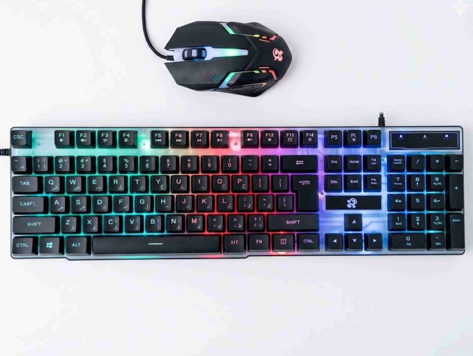 لوحة مفاتيح وماوس للألعاب بإضاءة خلفية RGB F83